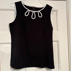 Talbots black and white shell with cutouts size Medium NWT